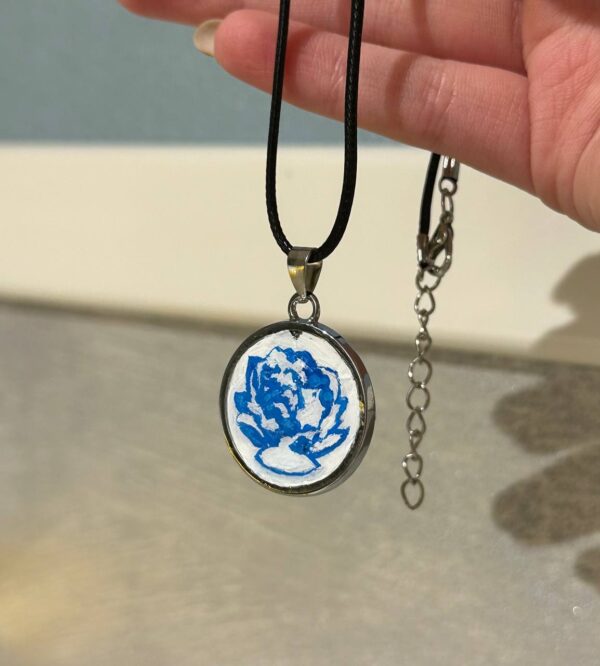Подвеска из Аркейн: The blue red necklace